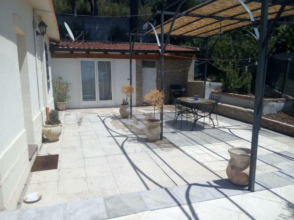 Incantevole Villa Con Vista Mozzafiato チェファル エクステリア 写真